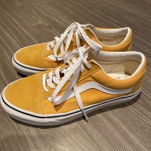 Vans Old Skool Men 6.0, Women 7.5